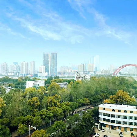 Holiday Inn Wuhan Riverside By Ihg ภายนอก รูปภาพ